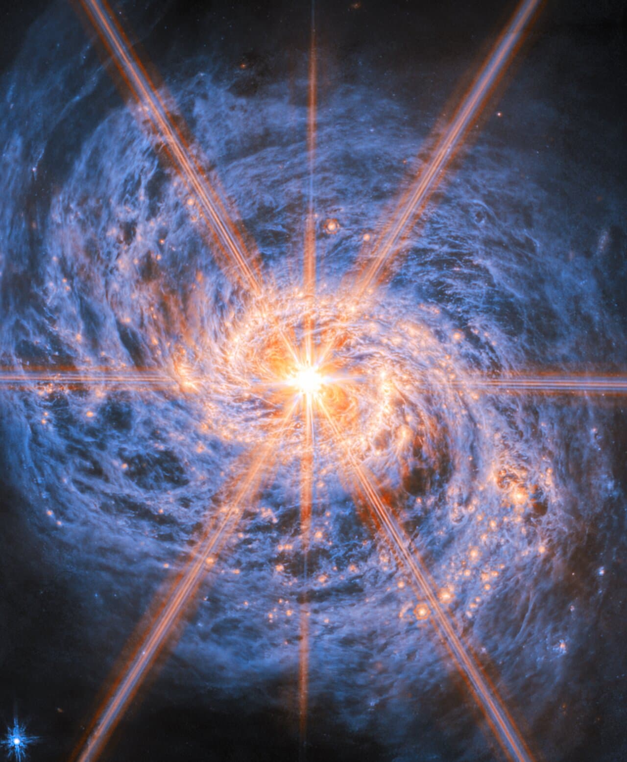 Webb telescope captures blazing core of spiral galaxy M77