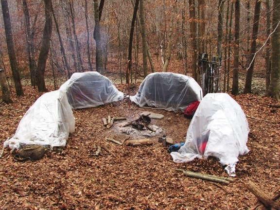 DIY Shrink-Wrap Shelter Collapses in Extreme Cold, Design Failures and Fixes