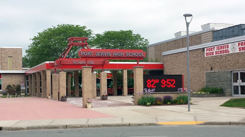 SUNY Orange Visit at Port Jervis High School Boosts Local College Access