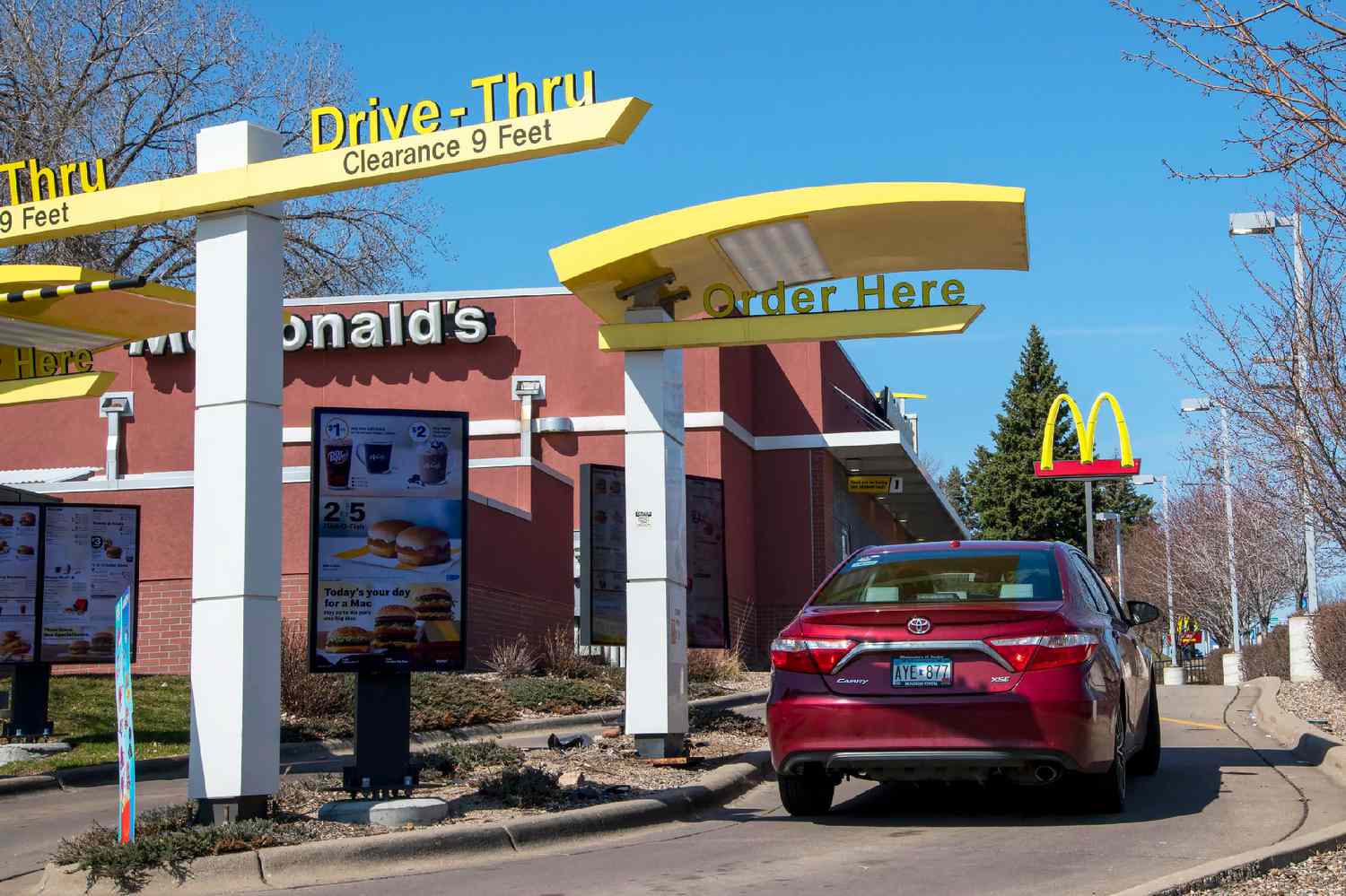 Orem Man Arrested, Charged With Third-Degree Felony After Drive-Thru Punch