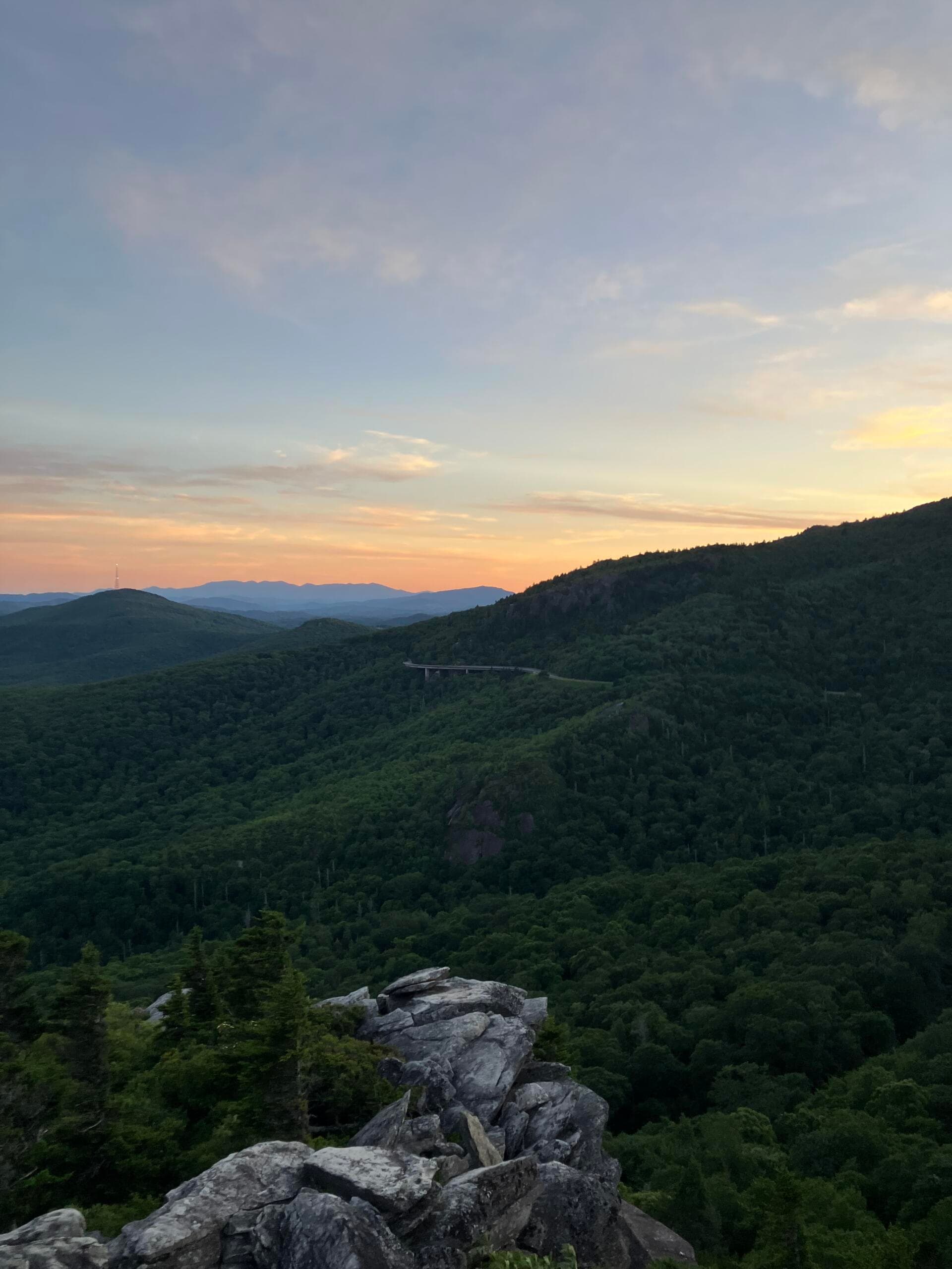 Winter hikes around Asheville: safe trails and local logistics