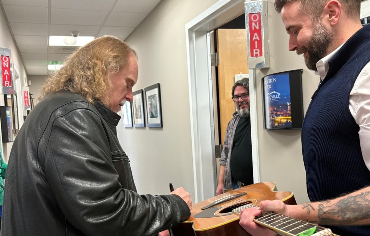 Warren Haynes Christmas Jam returns, raises support for housing and recovery