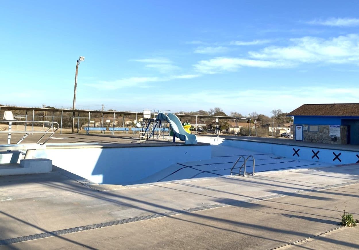 Del Rio Council Authorizes RFQ for Design-Build Rehabilitation of Buena Vista Pool