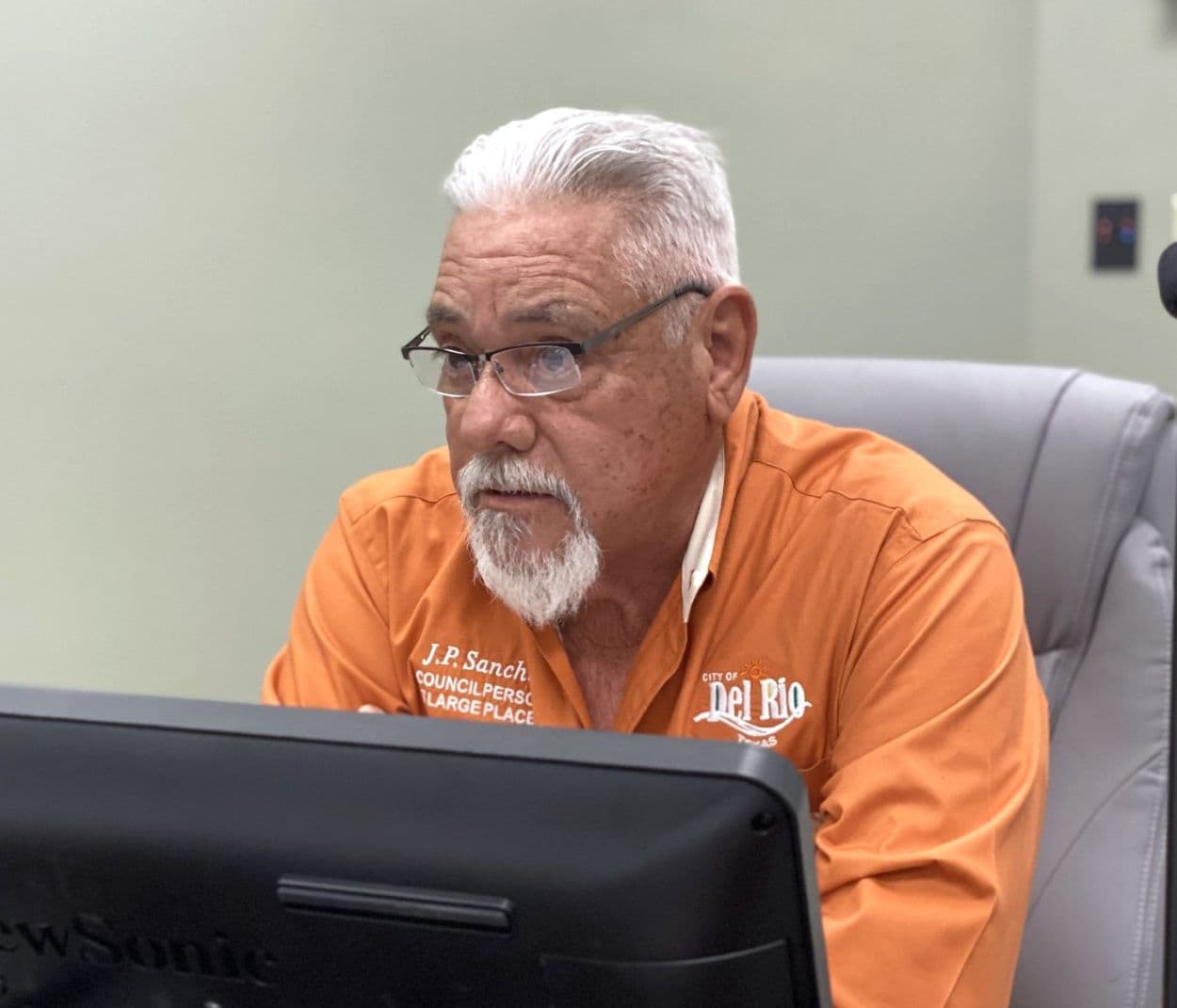 Del Rio Residents Challenge City Council's Decision to Dismiss City Attorney