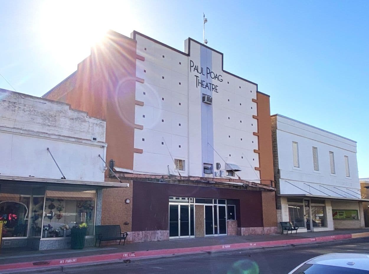 Del Rio Rejects All Bids for Paul Poag Theatre, Delays Reopening Past Year's End