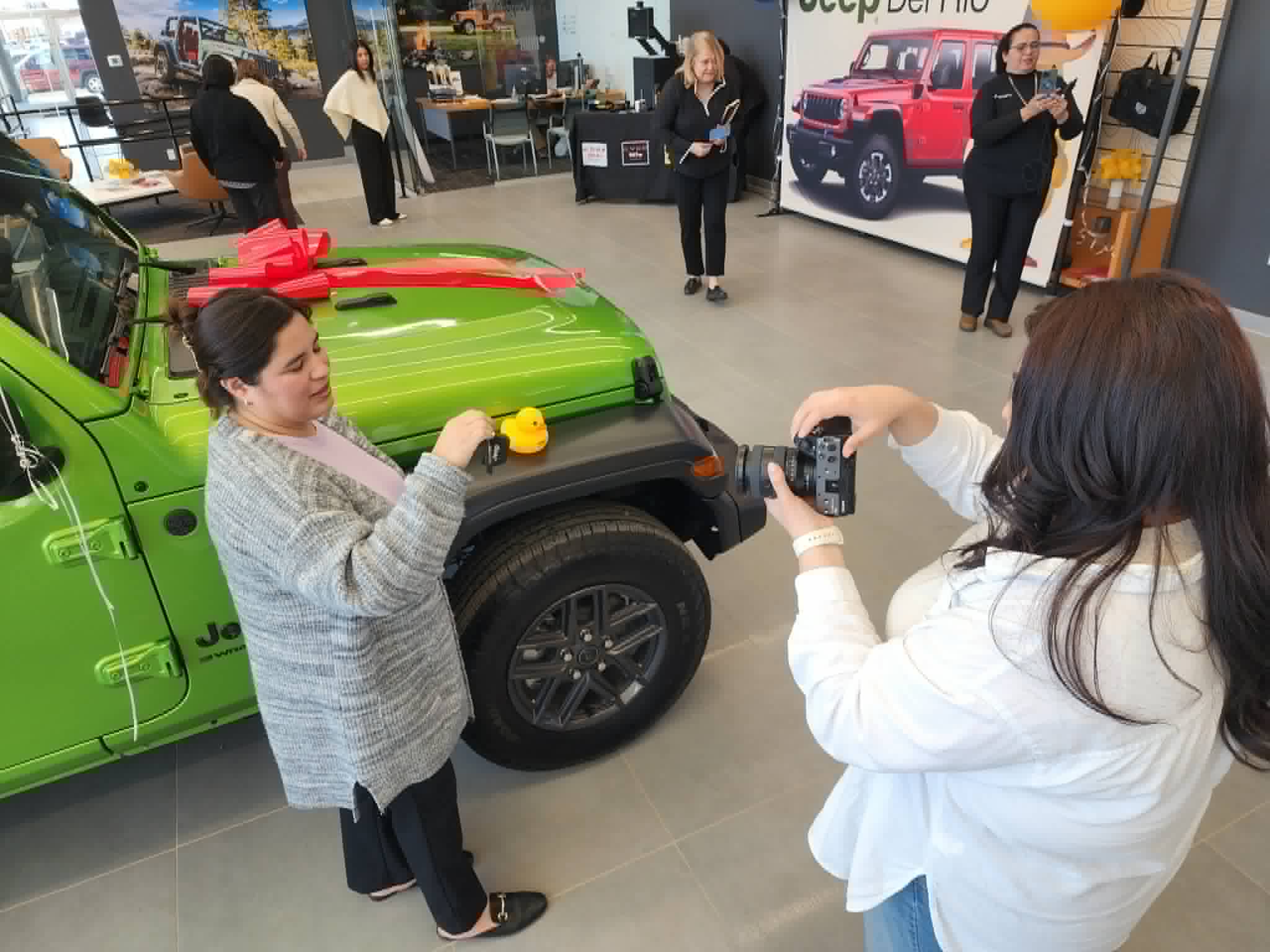 Del Rio Mom Wins Lime-Green 2025 Jeep Wrangler in Dealership Giveaway
