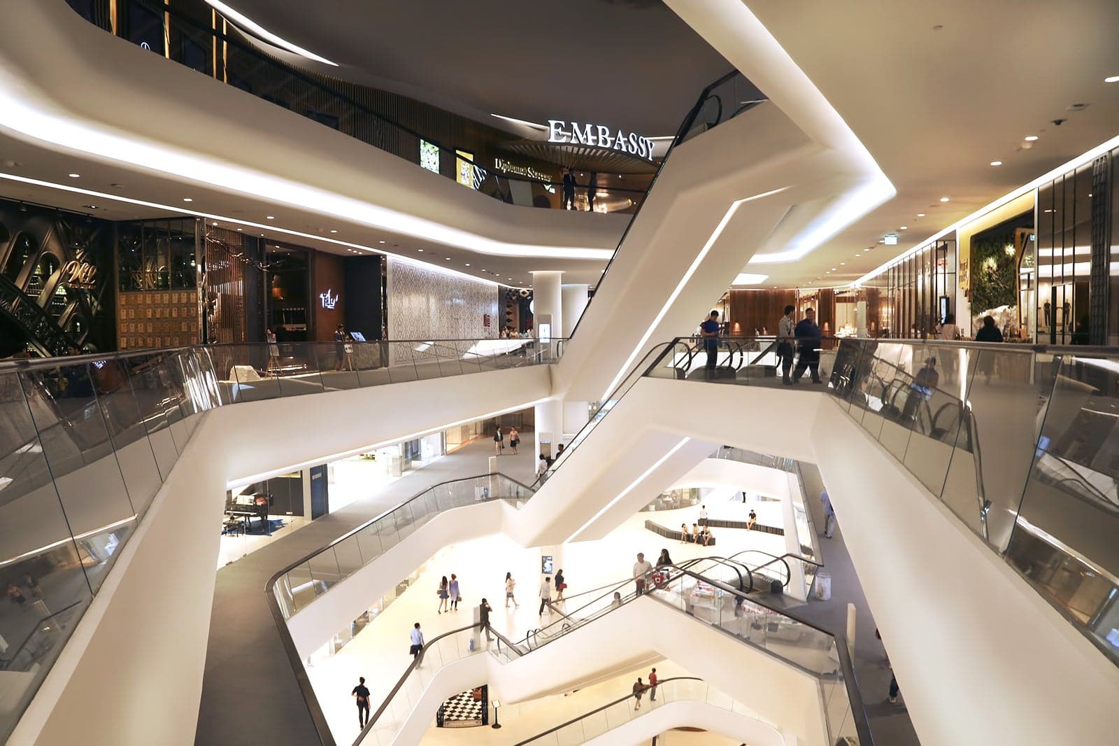 Alaïa Opens First Bangkok Boutique in Central Embassy Mall