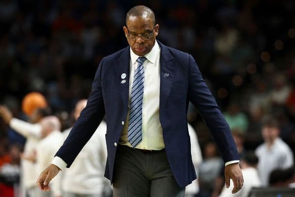 UNC Weighs Future of Basketball Program as Hubert Davis Era Appears Over