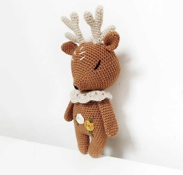 Beginner-Friendly Deer Amigurumi Pattern Combines Cozy Woodland Charm