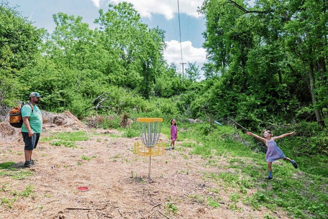 Murrysville turns steep hillside into new disc golf course