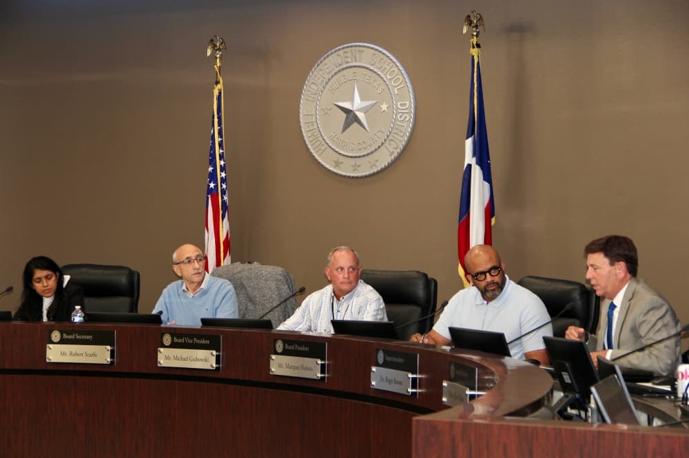 Humble ISD trims library advisory council amid book review debate
