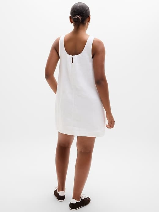 Athleta linen dress styles four ways for petite-friendly travel looks