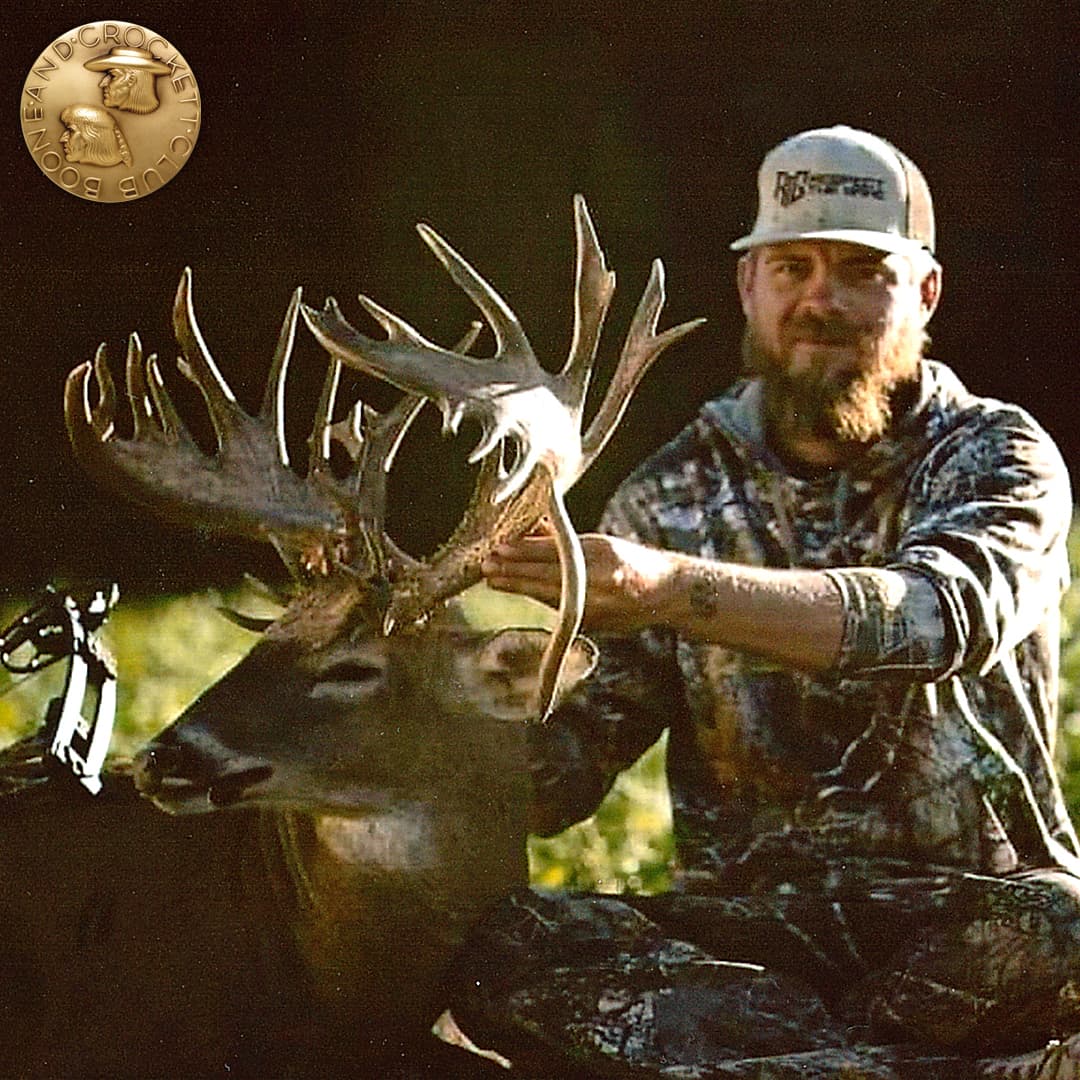 Adams County Hunter Bags 224-3/8-Inch Non-Typical Whitetail Trophy