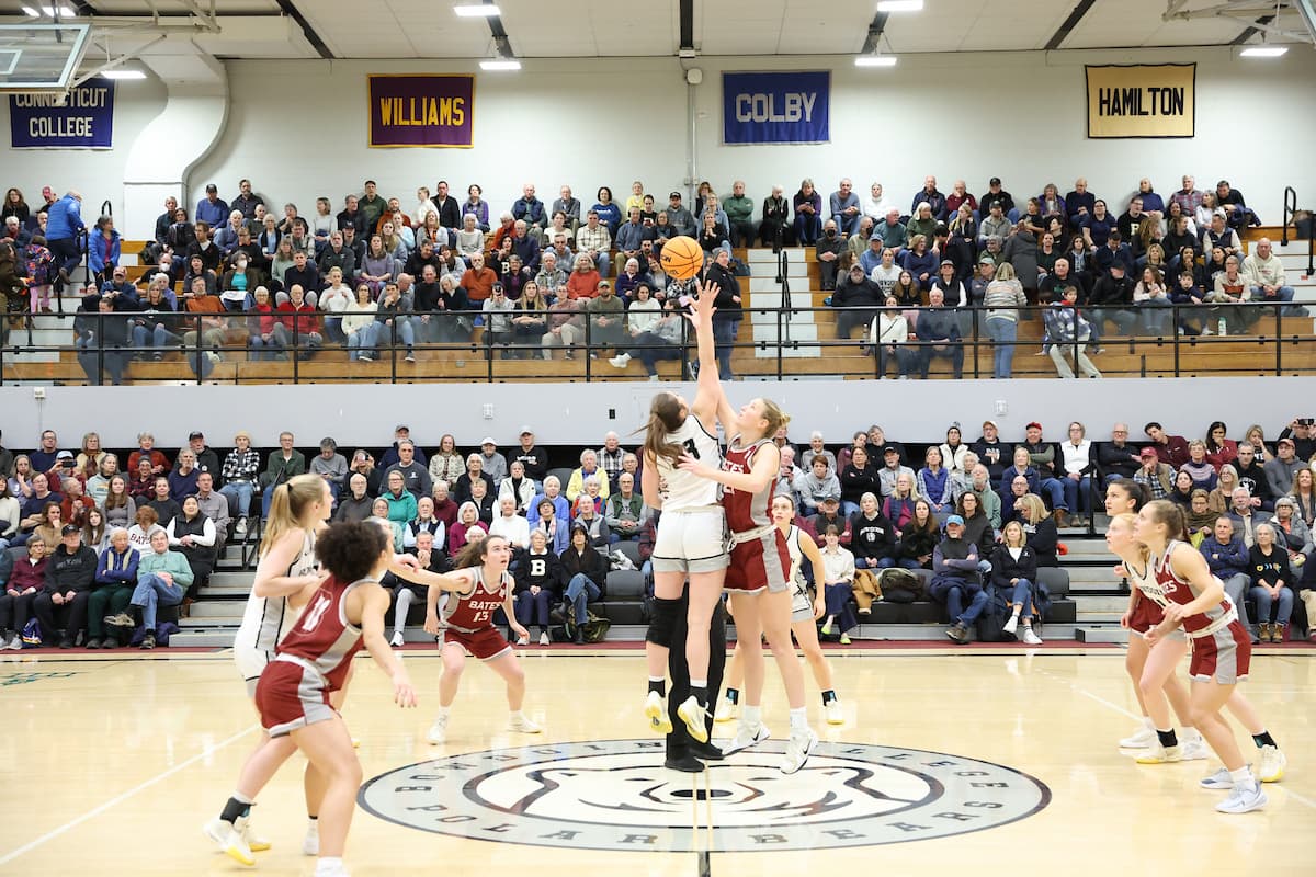 Bowdoin Women Rally Behind Abbie Quinn, Beat Bates 62-49 in Morrell