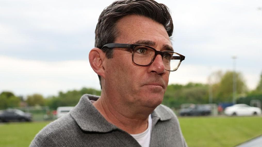 Burnham clears path to Commons return as Labour pressure mounts