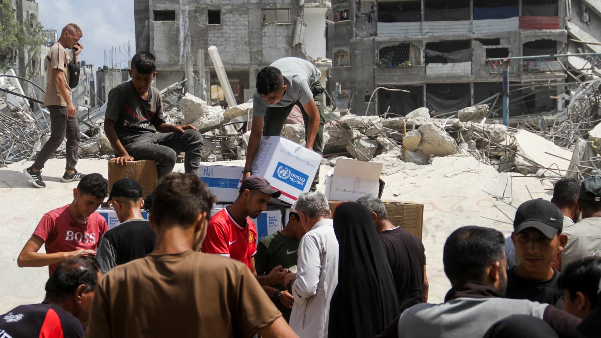 World Food Program suspends Gaza operations after armed raid, U.N. says
