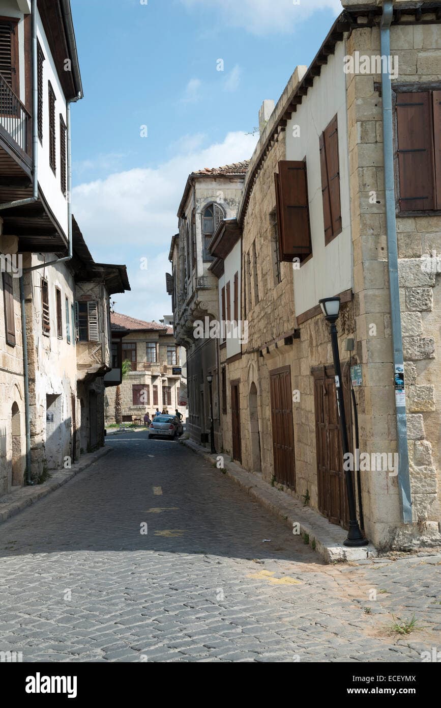 Turkey manhunt underway after rifle attack kills at least six in Tarsus