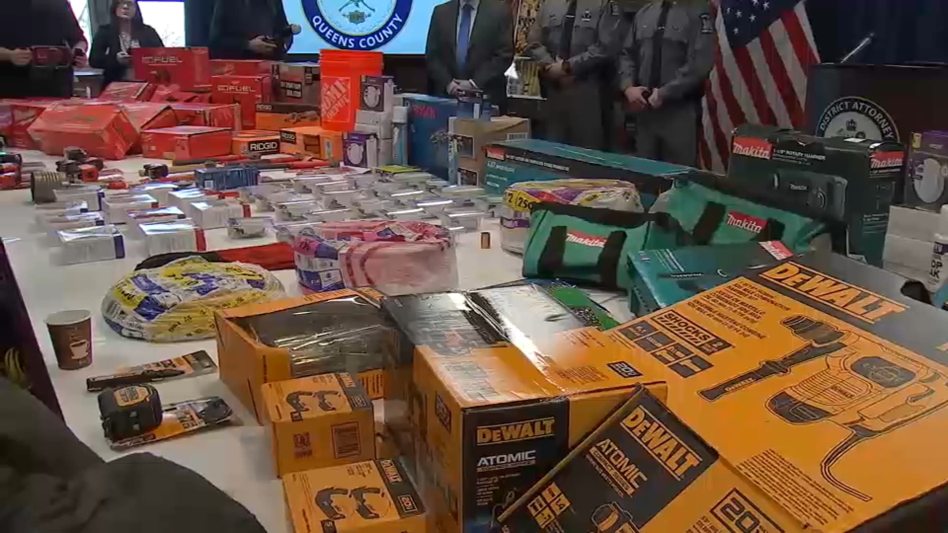 New York Indictment Targets Organized Retail Theft, Aims to Protect Workers