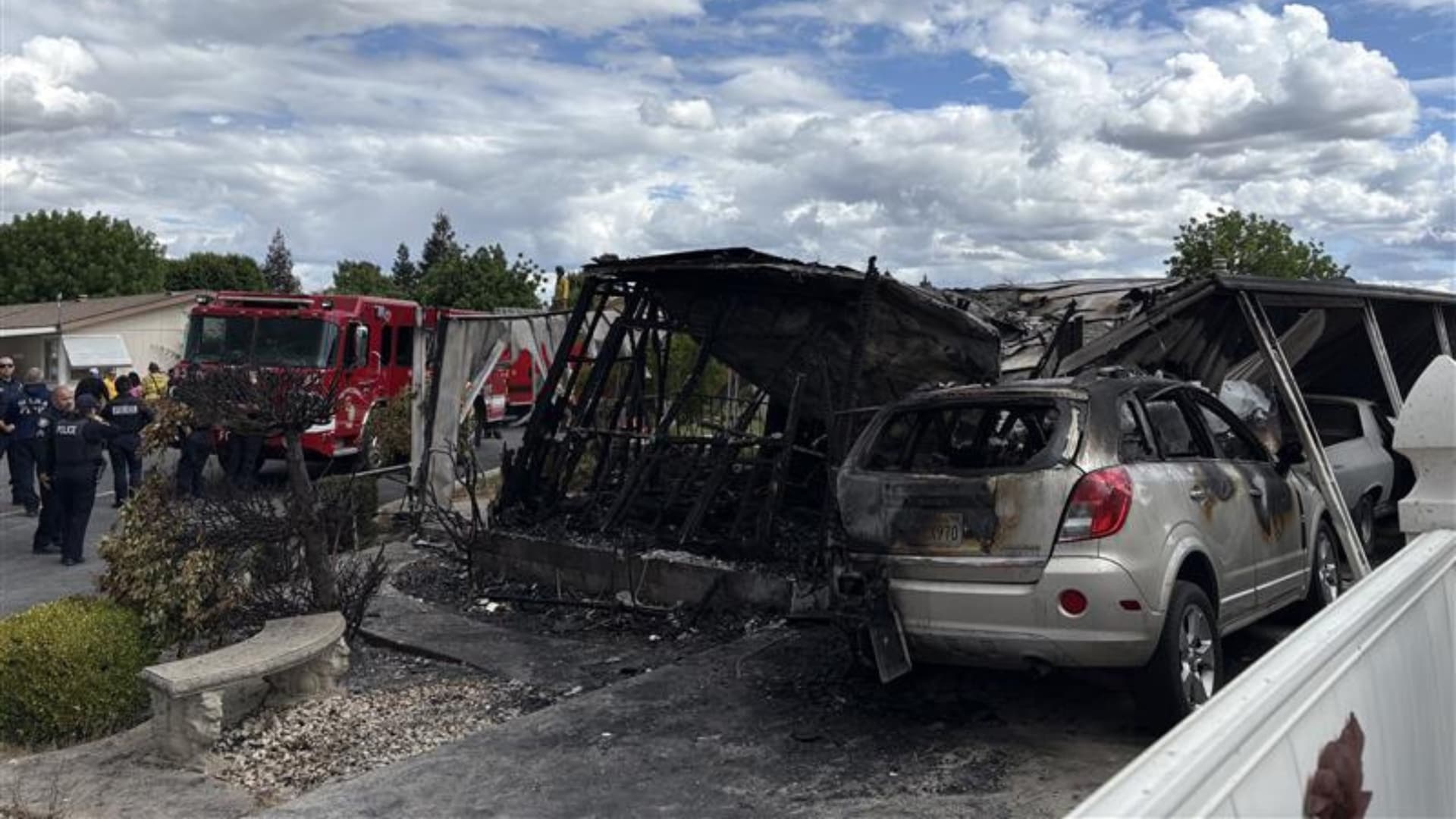 Selma mobile home fire kills elderly resident, two dogs