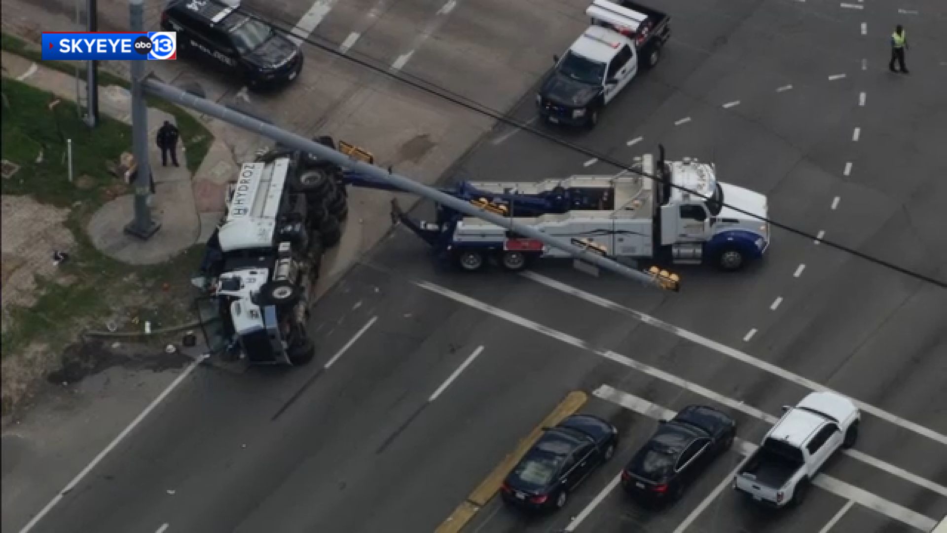 Overturned tanker stalls Highway 6 at Westheimer, no fatalities reported