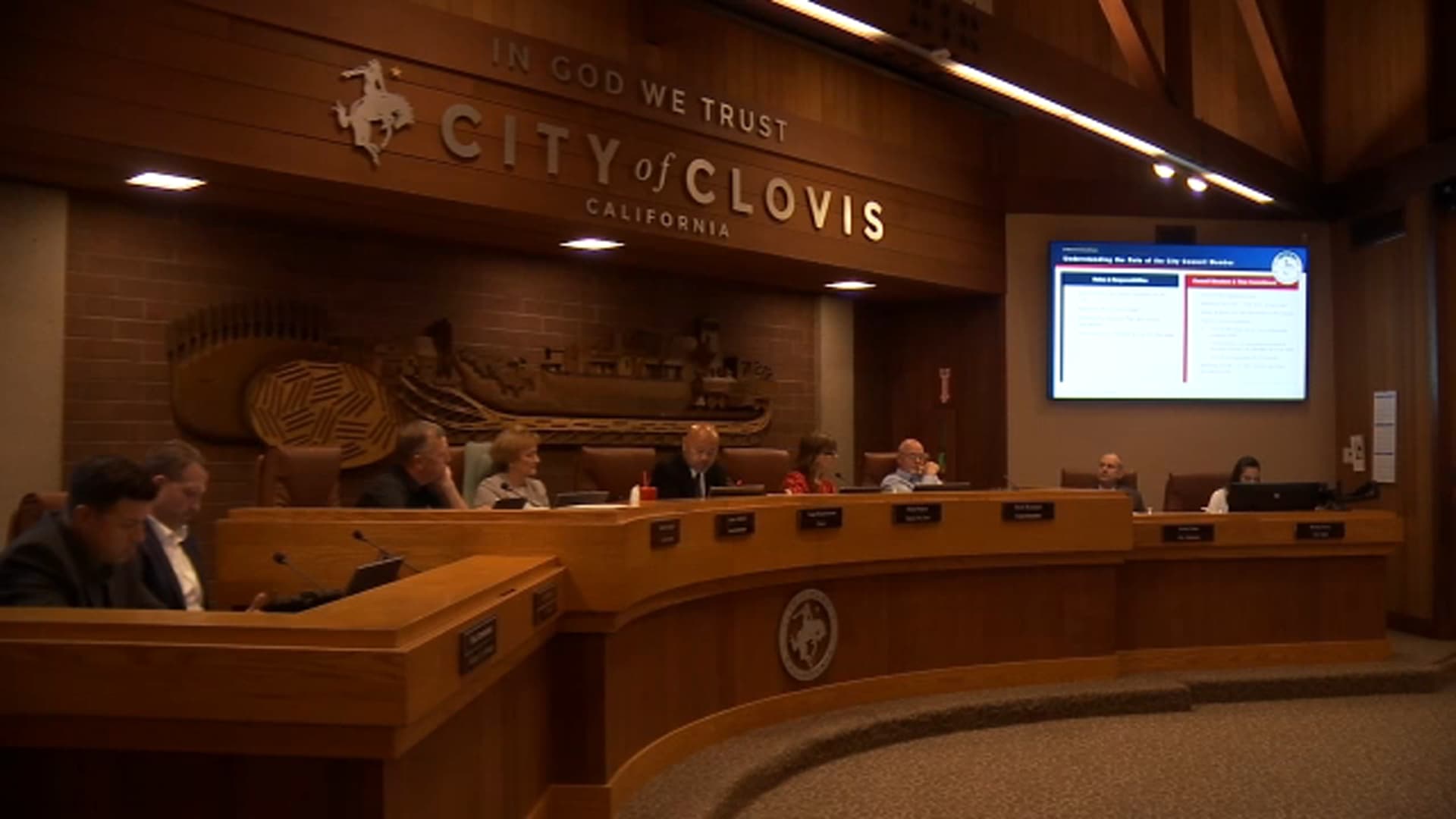 Clovis council keeps monthly pay at $1,500 after vote on raise