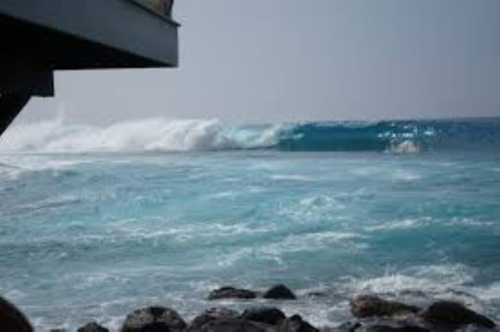 High surf advisory posted for Big Island south-facing shores through Tuesday