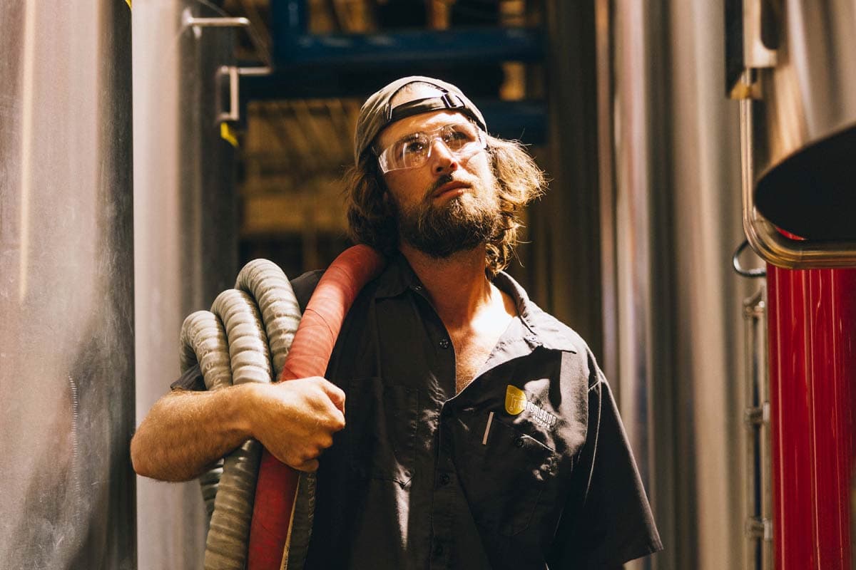 New breweries shift toward brewpubs and taprooms as distribution fades