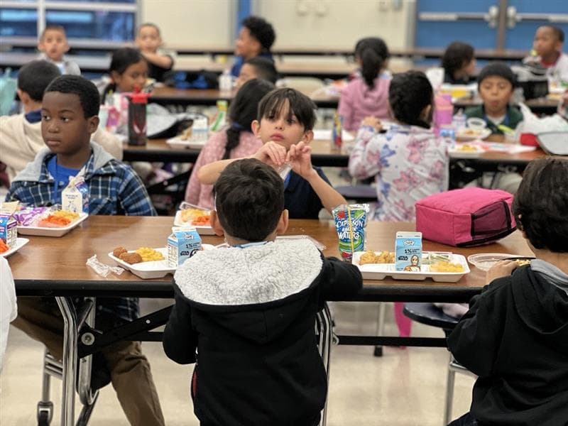 Houston ISD campuses lose automatic free meal status, families must apply