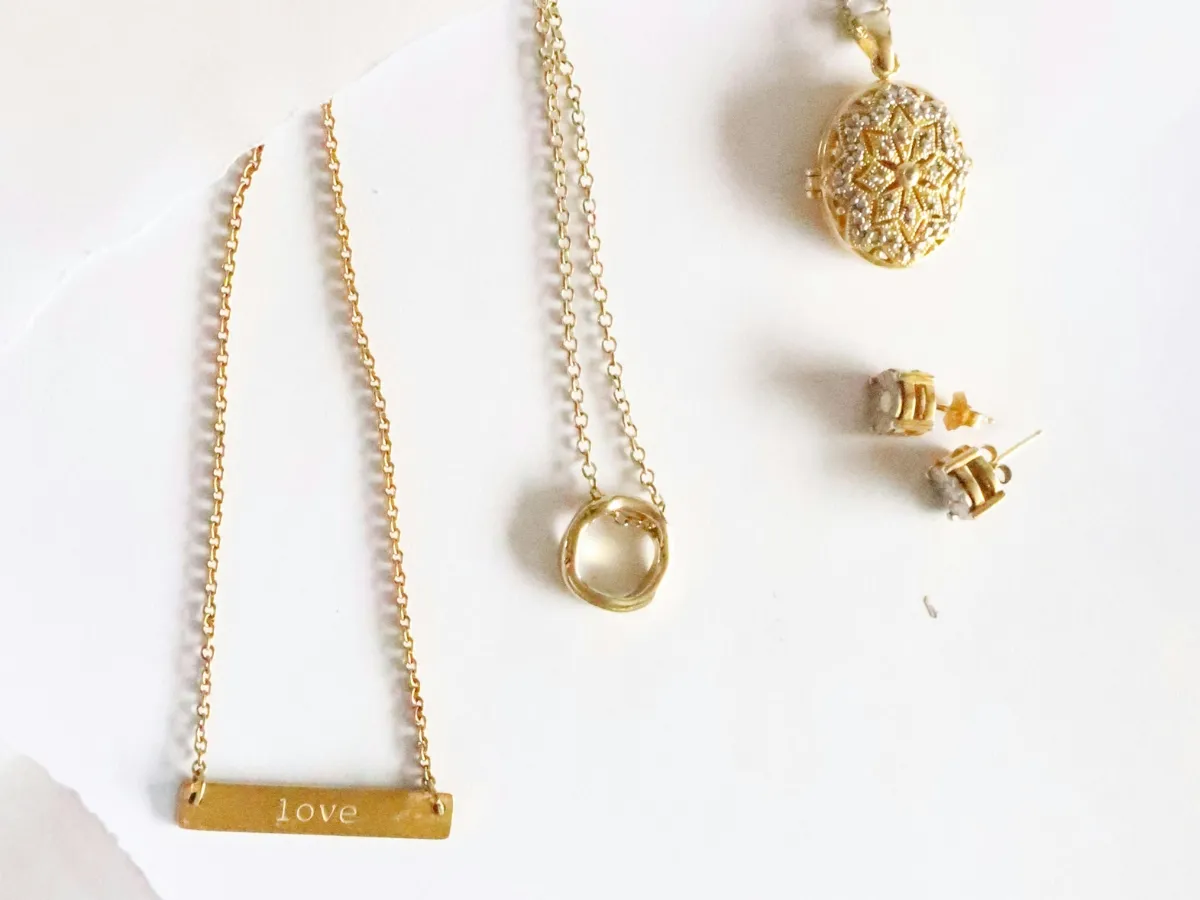 Name, Initial, and Engraved Necklaces: Choosing Silver, Vermeil, or Gold
