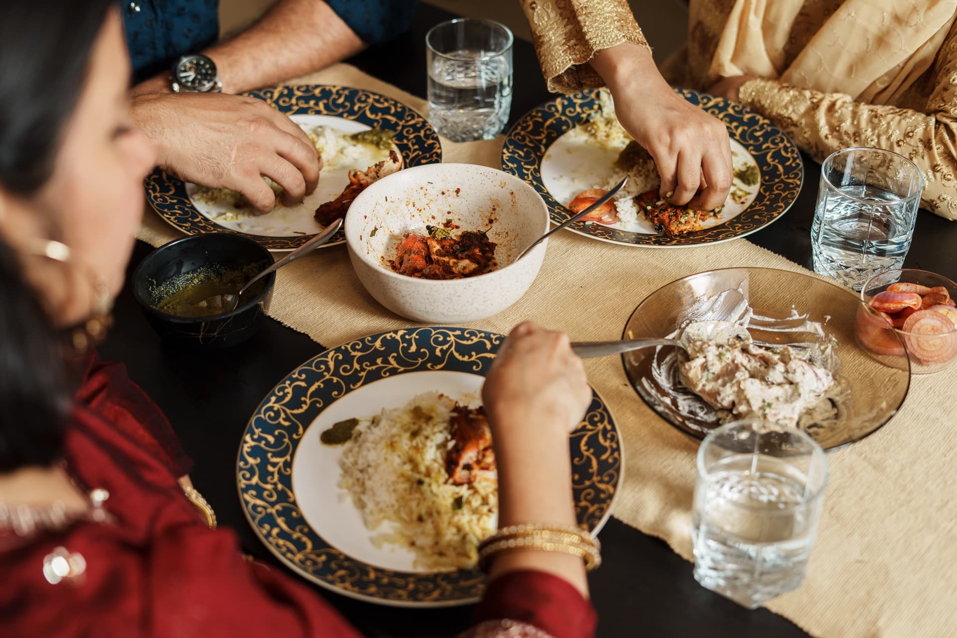 KQED Details Bay Area Iftar, Suhoor Options and Mosque Schedules