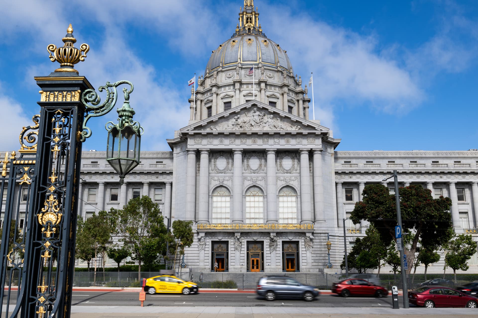 San Francisco issues 127 layoff notices as $643 million deficit looms