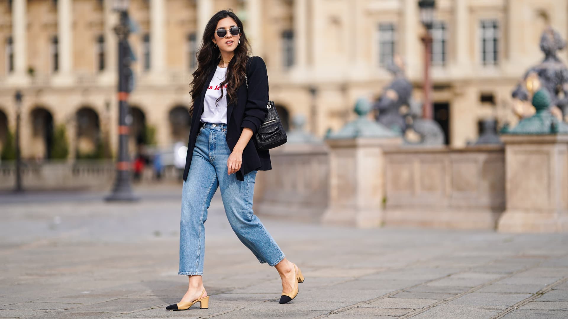 Why French Women Edit Ruthlessly and Prioritize Staples for Effortless Style