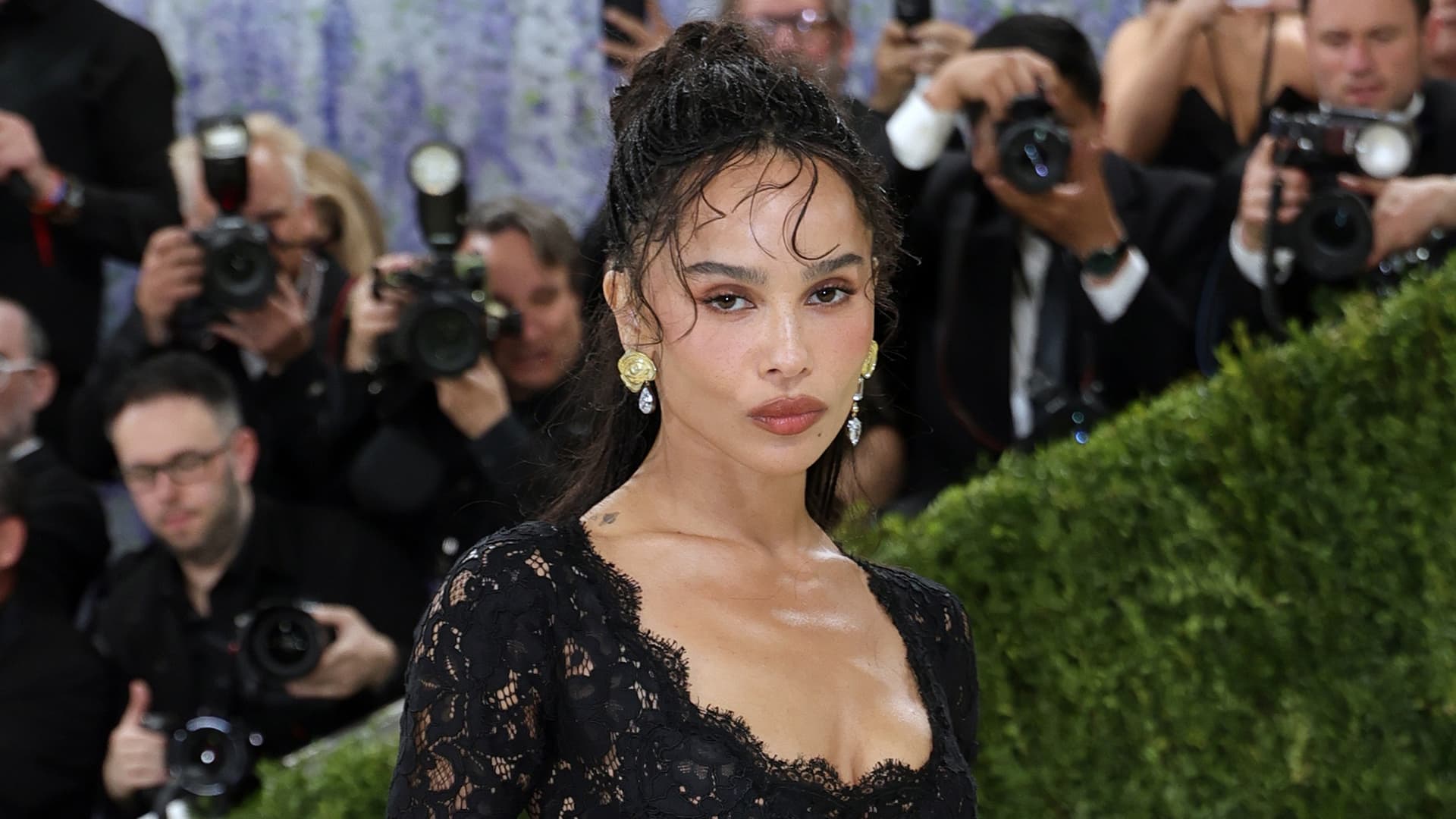 Zoë Kravitz’s Met Gala ring-finger moment spotlights Jessica McCormack minimalism