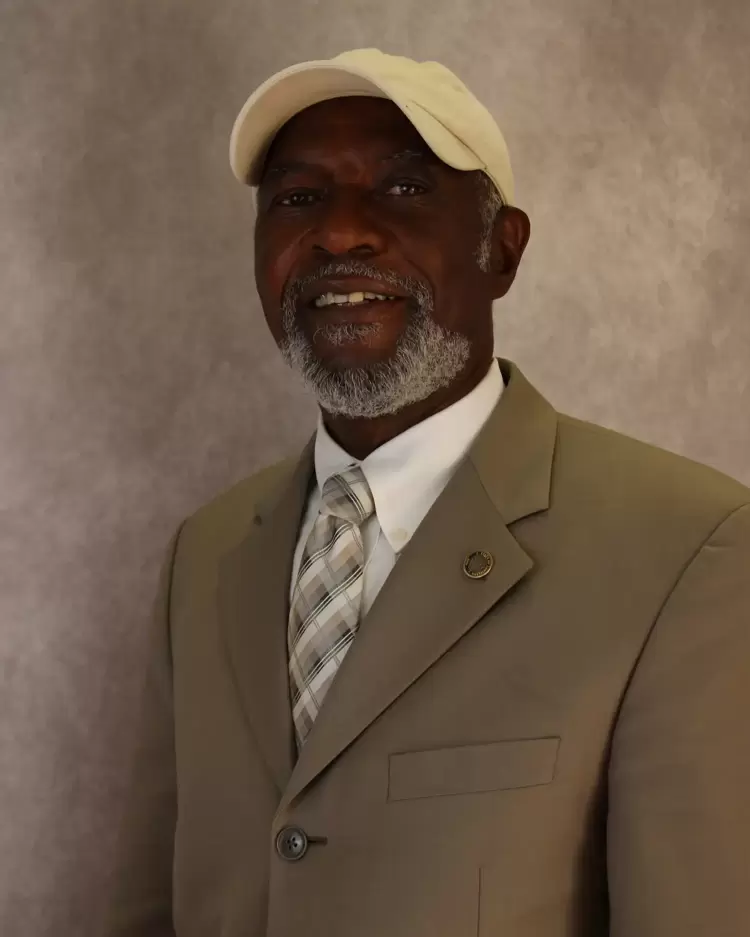 Longwood names Huey Magoo’s manager Business Person of the Month