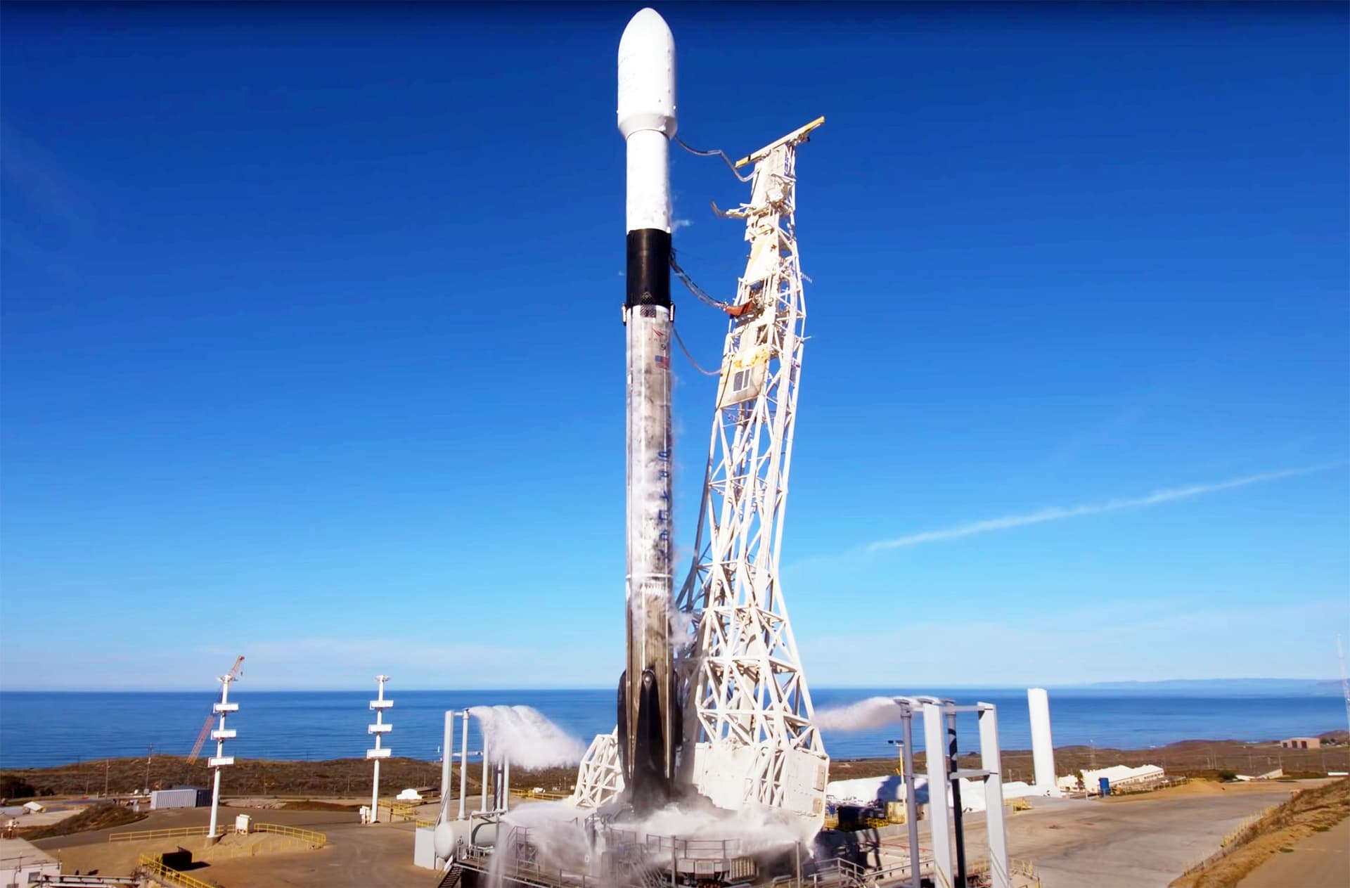 Falcon 9 Booster Reaches 32 Flights as December Surge Continues