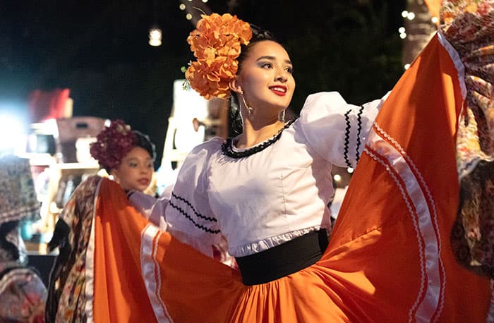 Claremont Heritage Hosts Navidad en la Plaza, Honors Mexican Players Legacy