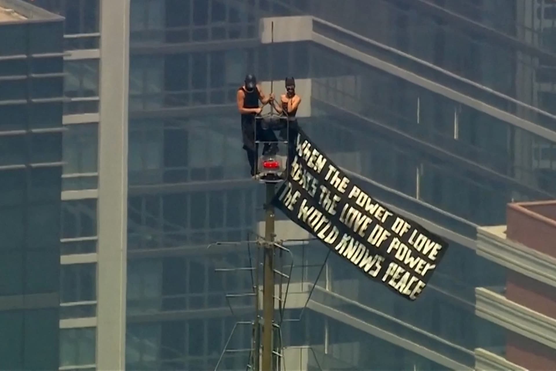 Empire State Building climbers identified after apparent rooftop engagement