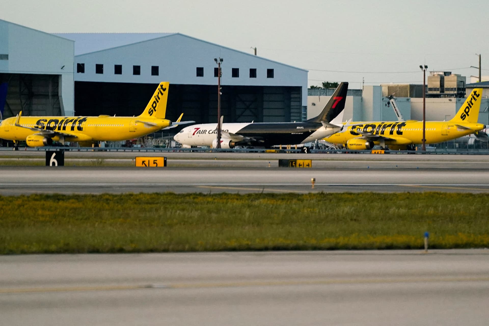 Spirit Airlines grounding eases, but only slightly, Pratt & Whitney engine shortage
