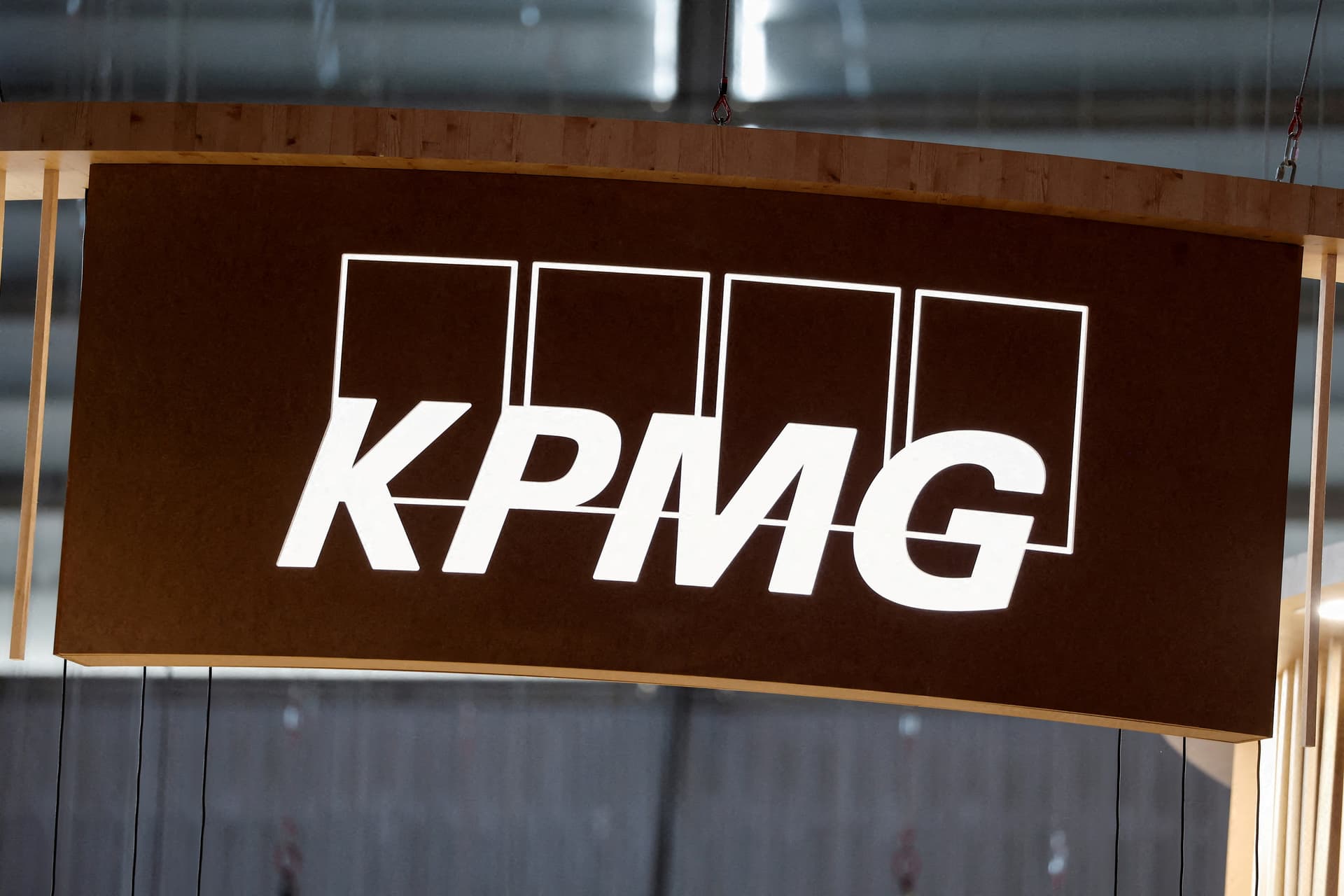 Australia probes KPMG partners over alleged confidential audit leaks