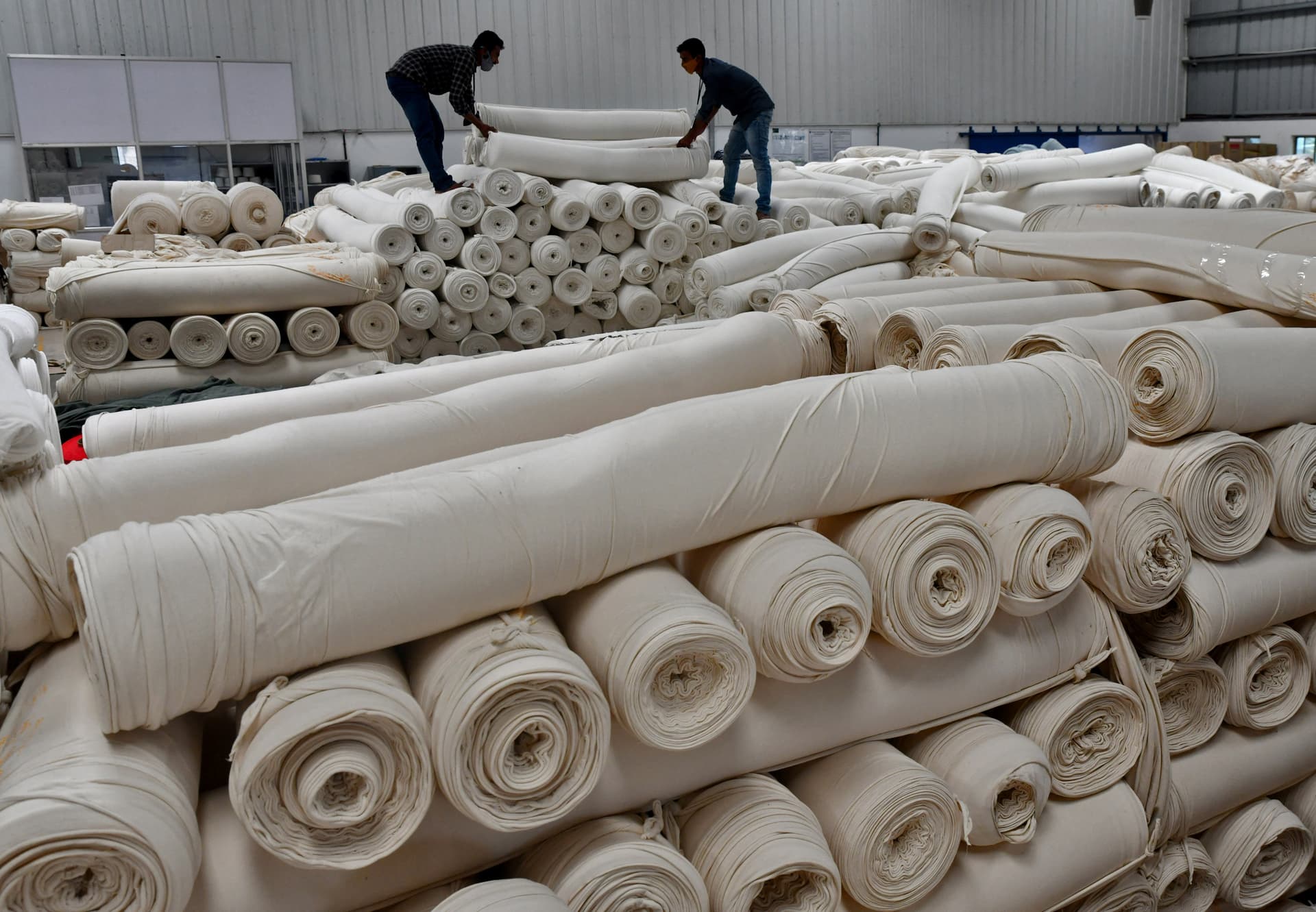 India Gains Yarn Trade as Global Cotton Supply Chains Falter