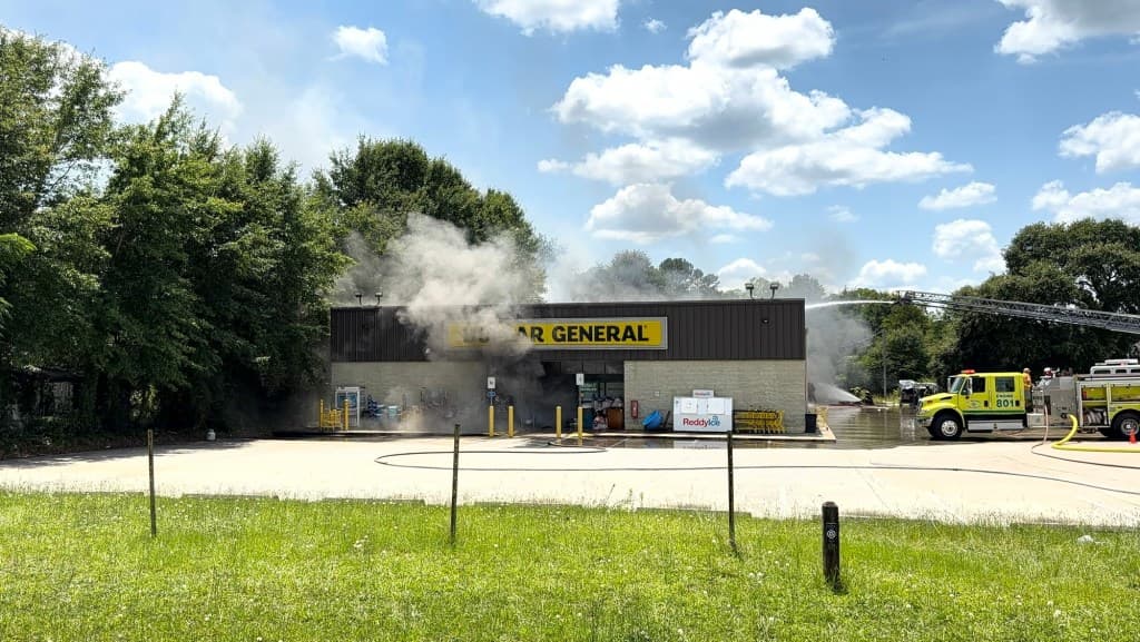 Massive fire shuts Dollar General store in Alabama, triggers major response