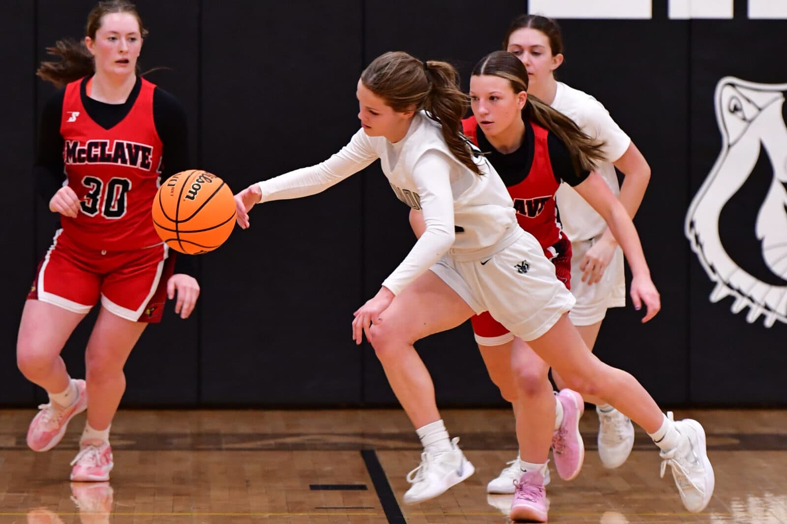 Newell-Fonda Claims Class 1A Girls Basketball State Title, 64-56