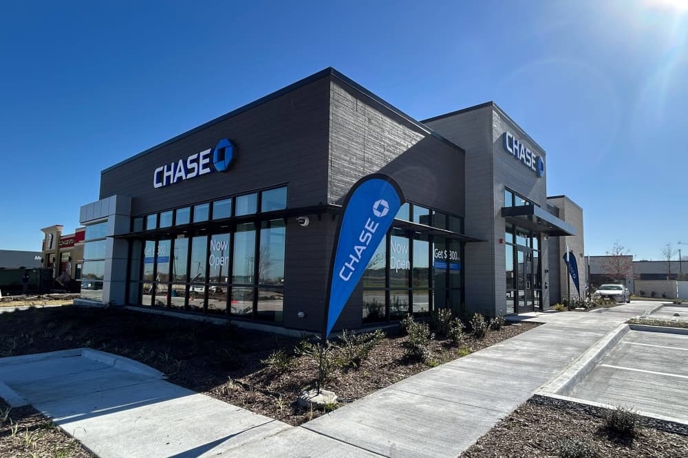 Chase Opens New Branch in Northeast McKinney, Expands Services