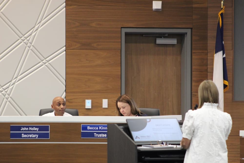 Allen ISD trustees approve 2% pay raise for teachers, staff