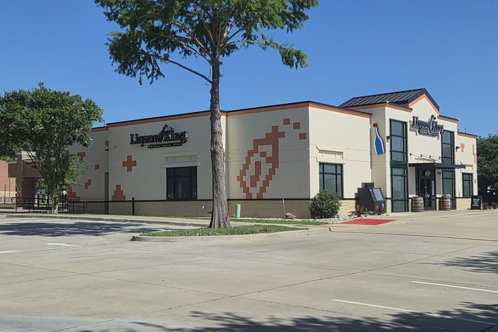 Plano approves renovations for Liquor King site in Signature Plaza