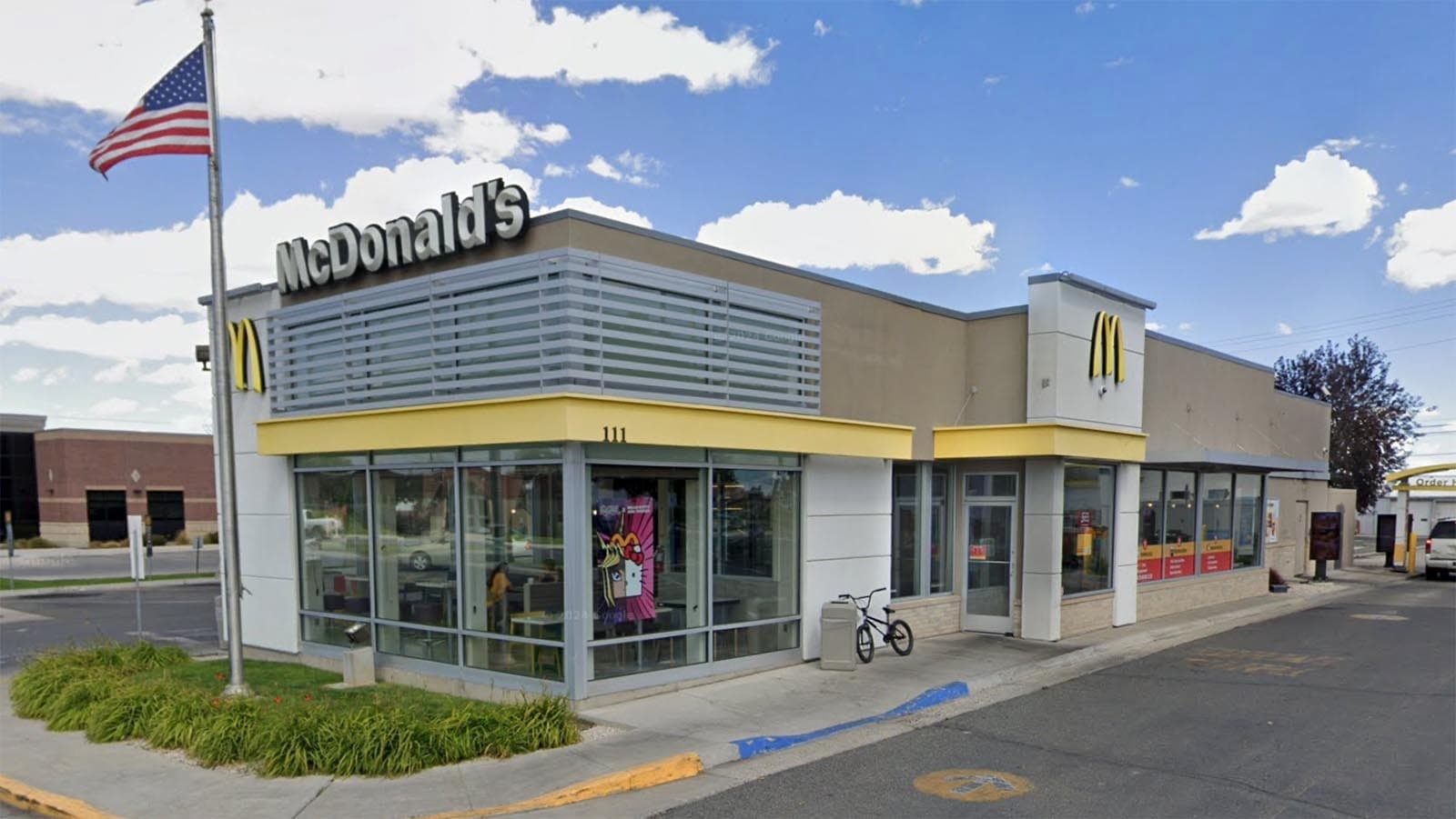 McDonald's Worker in Powell, Wyoming Arrested for Terroristic Threats After Workplace Outburst