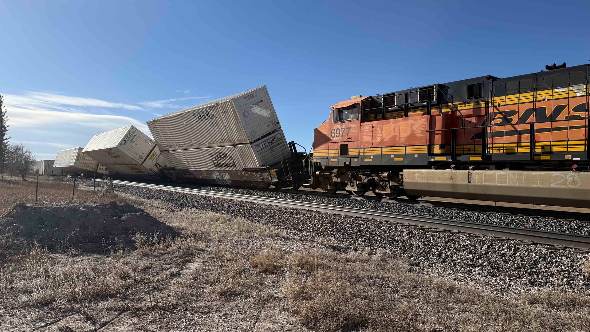 Severe Winds Cause BNSF Derailment, Threaten Albany County Freight Flows