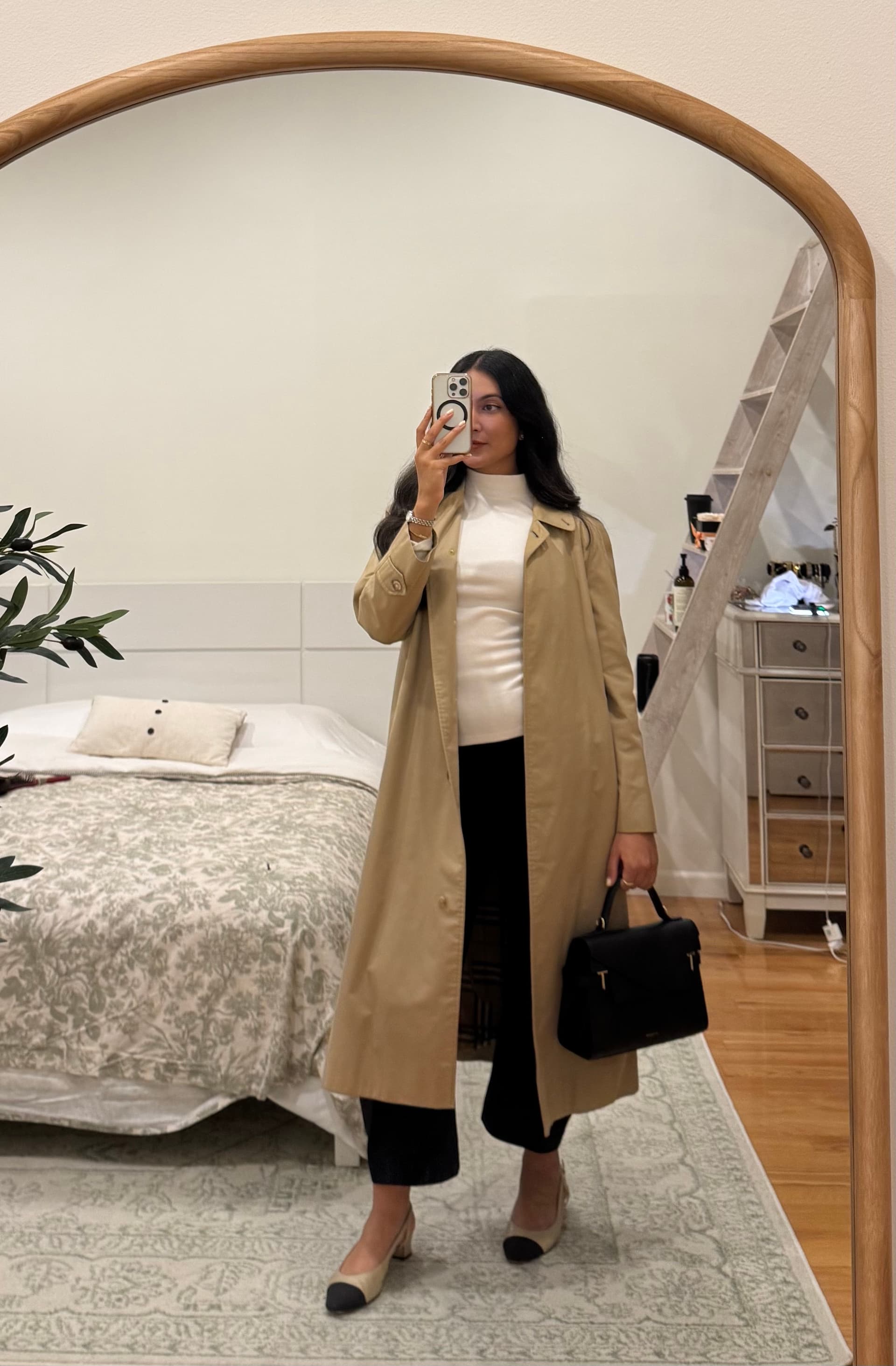 Seven Parisian-Chic Outfit Formulas From a Spring Capsule Wardrobe