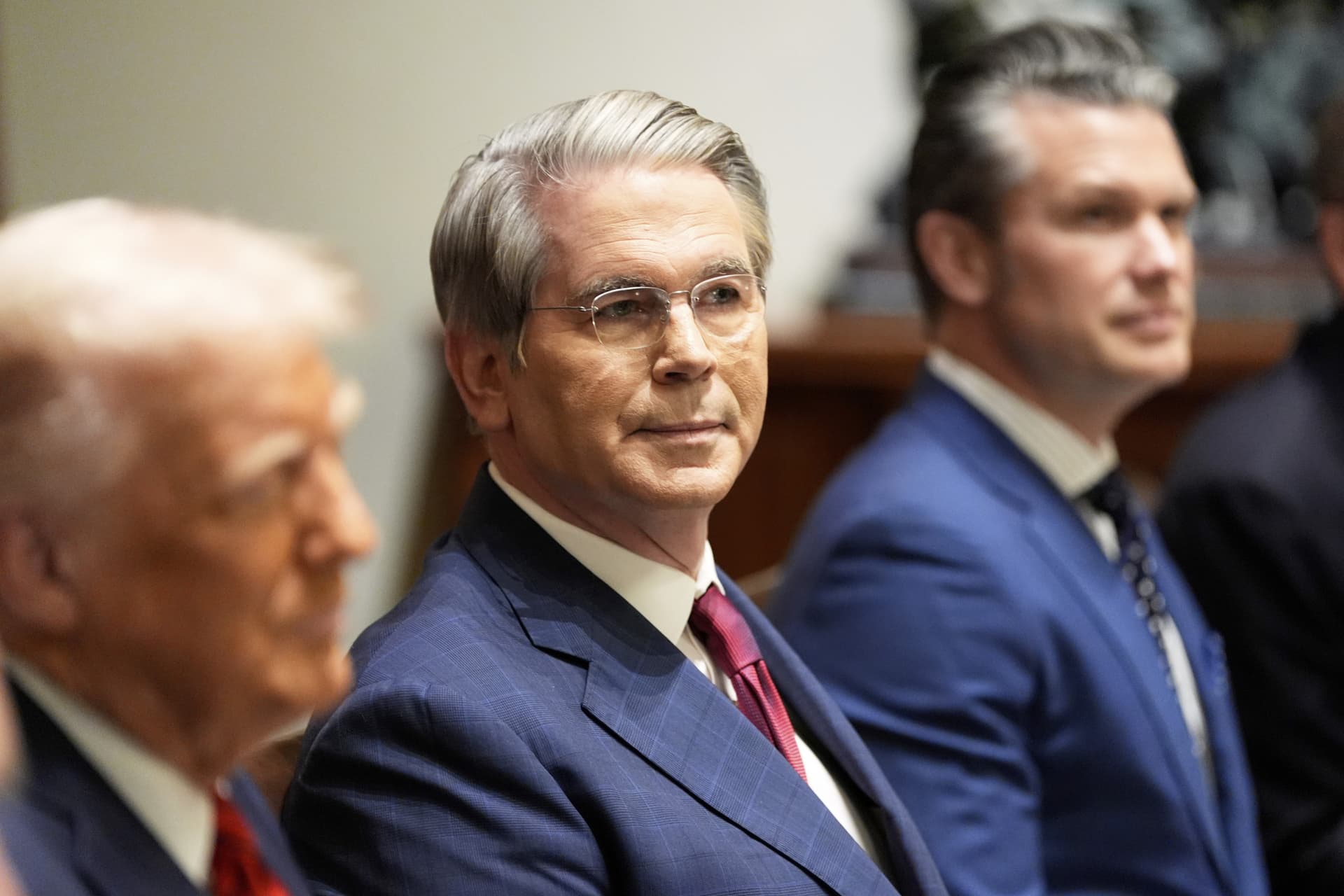 Summers Warns Rising Deficit Threatens Mortgage Rates and Housing Affordability