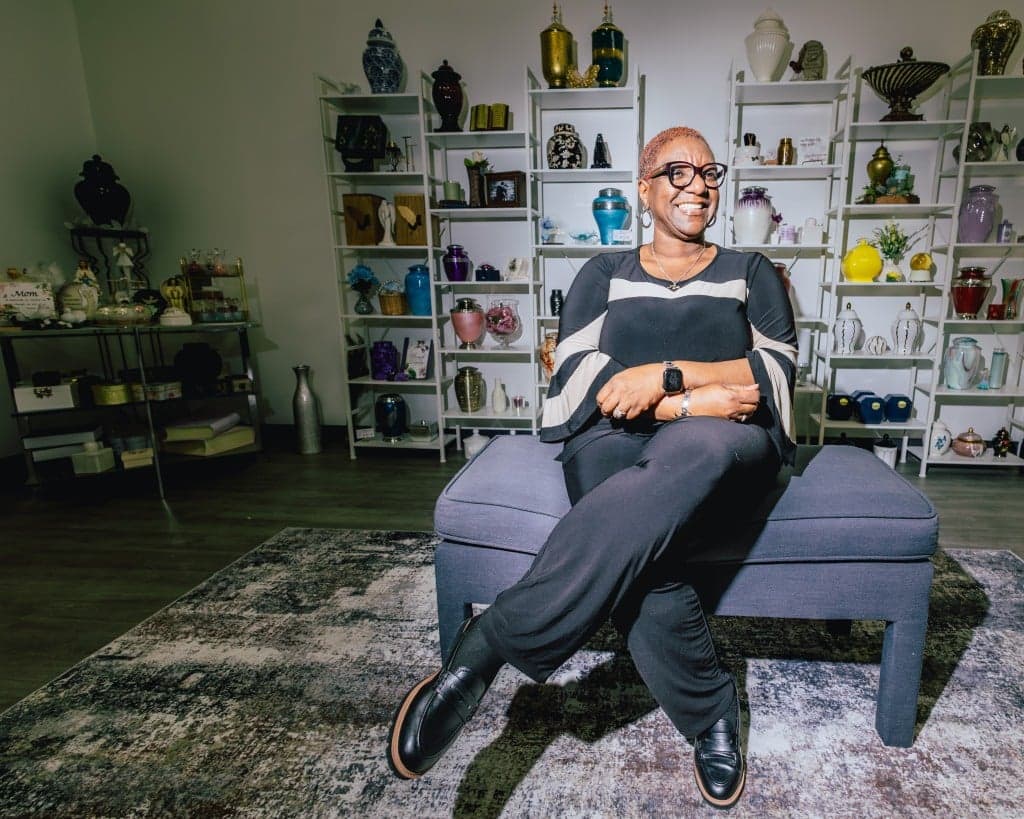 Flint Shop Offers Same-Day Personalized Memorial Jewelry for Grieving Families